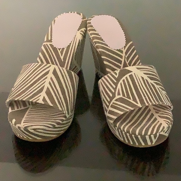 Boden Wedge Platform Sandal